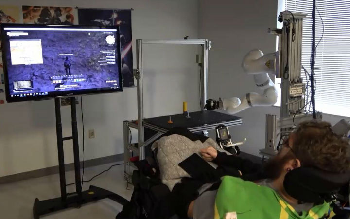瘫痪玩家靠脑部植入芯片体验游戏《最终幻想14》